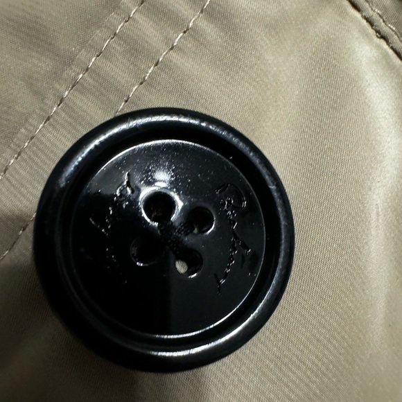 Beautiful Burberry jacket - Picture 5 of 6